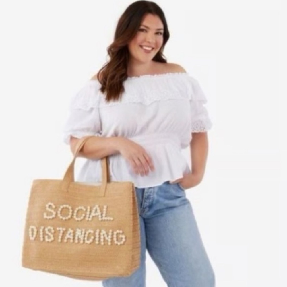 BTB LOS ANGELES SOCIAL DISTANCING STRAW‎ TOTE